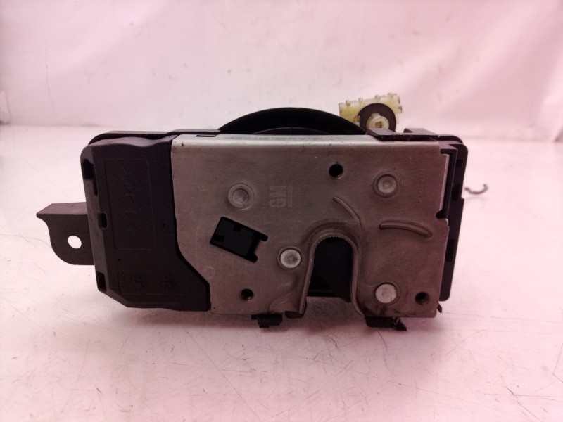 Recambio de cerradura puerta delantera derecha para opel zafira b cosmo referencia OEM IAM 13222742  