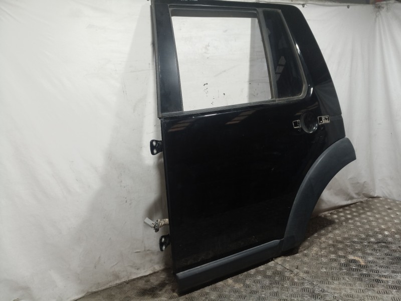 Recambio de puerta trasera izquierda para land rover discovery v6 td hse referencia OEM IAM   
