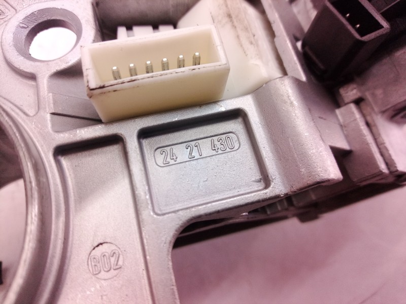 Recambio de conmutador de arranque para opel zafira b cosmo referencia OEM IAM 2421430 2421430 N0501882