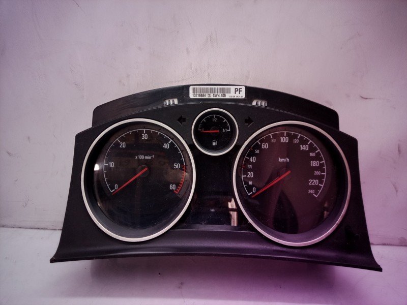 Recambio de cuadro instrumentos para opel zafira b cosmo referencia OEM IAM 13216684 13216684 3024902