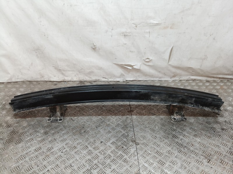 Recambio de refuerzo paragolpes delantero para land rover discovery v6 td hse referencia OEM IAM   