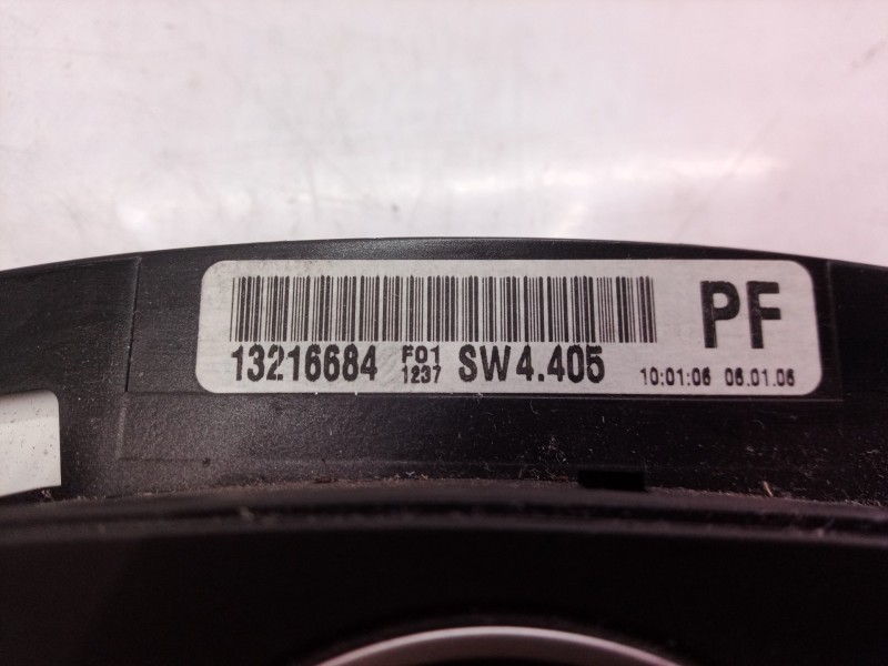 Recambio de cuadro instrumentos para opel zafira b cosmo referencia OEM IAM 13216684 13216684 3024902