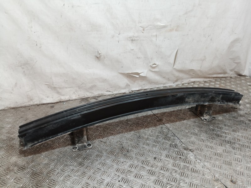 Recambio de refuerzo paragolpes delantero para land rover discovery v6 td hse referencia OEM IAM   