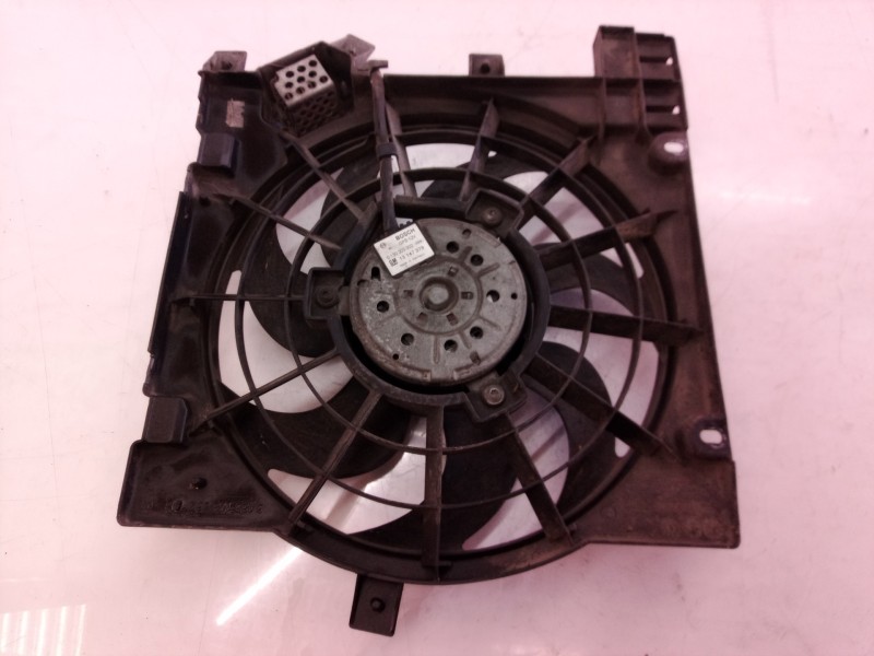 Recambio de electroventilador para opel zafira b cosmo referencia OEM IAM 0130303302 0130303302 13147279
