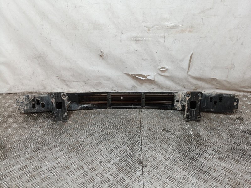 Recambio de refuerzo paragolpes delantero para land rover discovery v6 td hse referencia OEM IAM   