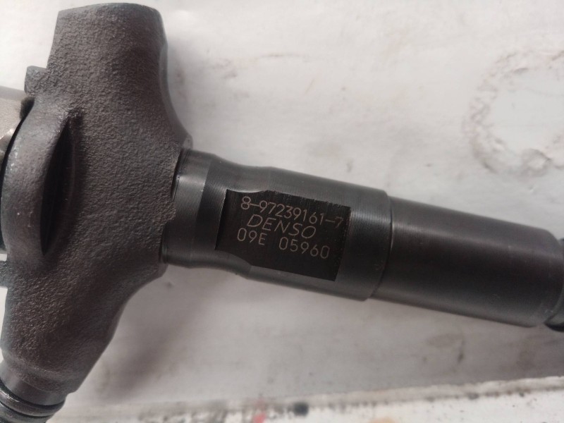 Recambio de inyector para opel signum elegance referencia OEM IAM 8972391617 8972391617 09E05960