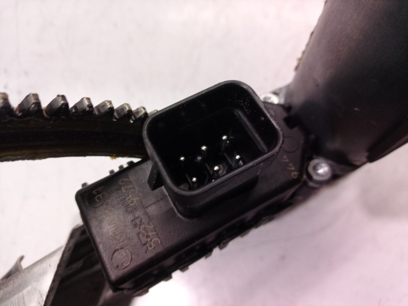 Recambio de elevalunas delantero derecho para opel zafira b cosmo referencia OEM IAM 13132435 13132435 13132435