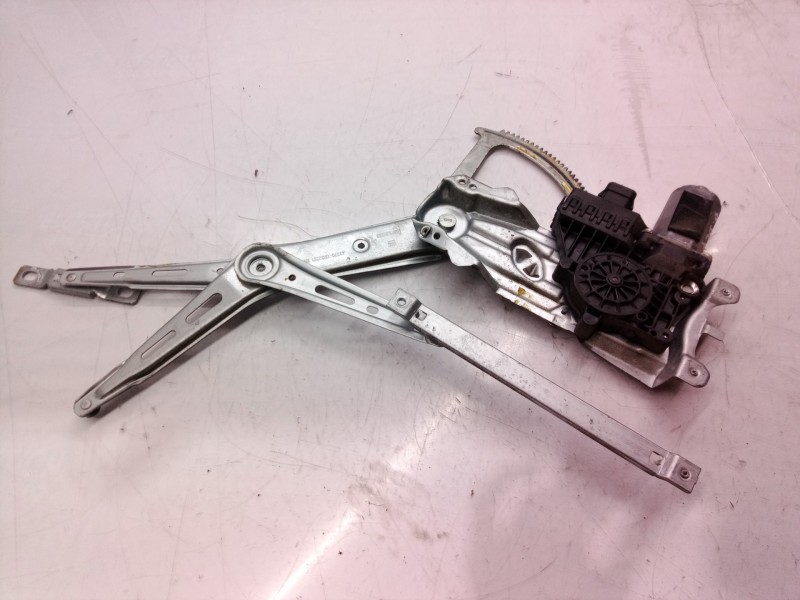 Recambio de elevalunas delantero derecho para opel zafira b cosmo referencia OEM IAM 13132435 13132435 13132435