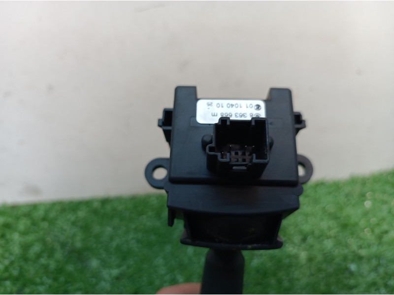 Recambio de mando intermitentes para bmw serie 3 touring (e46) 330xi referencia OEM IAM 8363668M 8363668M 0110401025