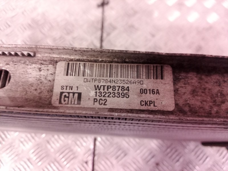 Recambio de intercooler para opel zafira b cosmo referencia OEM IAM 13223395 13223395 WTP8784