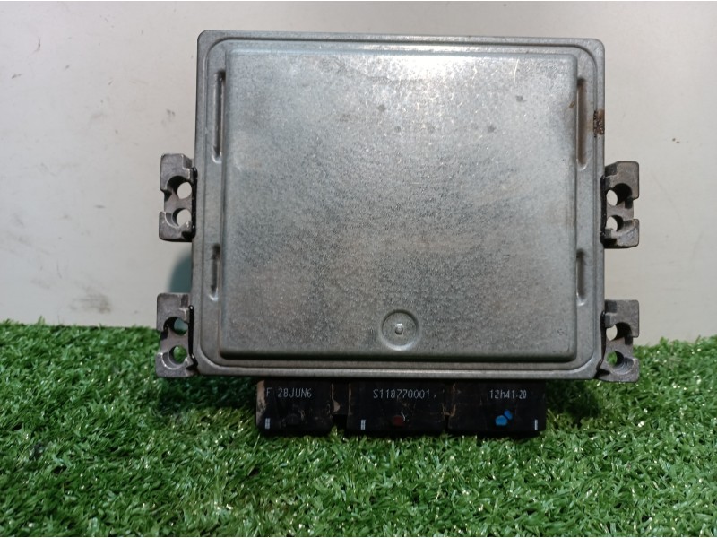 Recambio de centralita motor uce para renault scenic ii referencia OEM IAM S122326109A S122326109A 8200592611