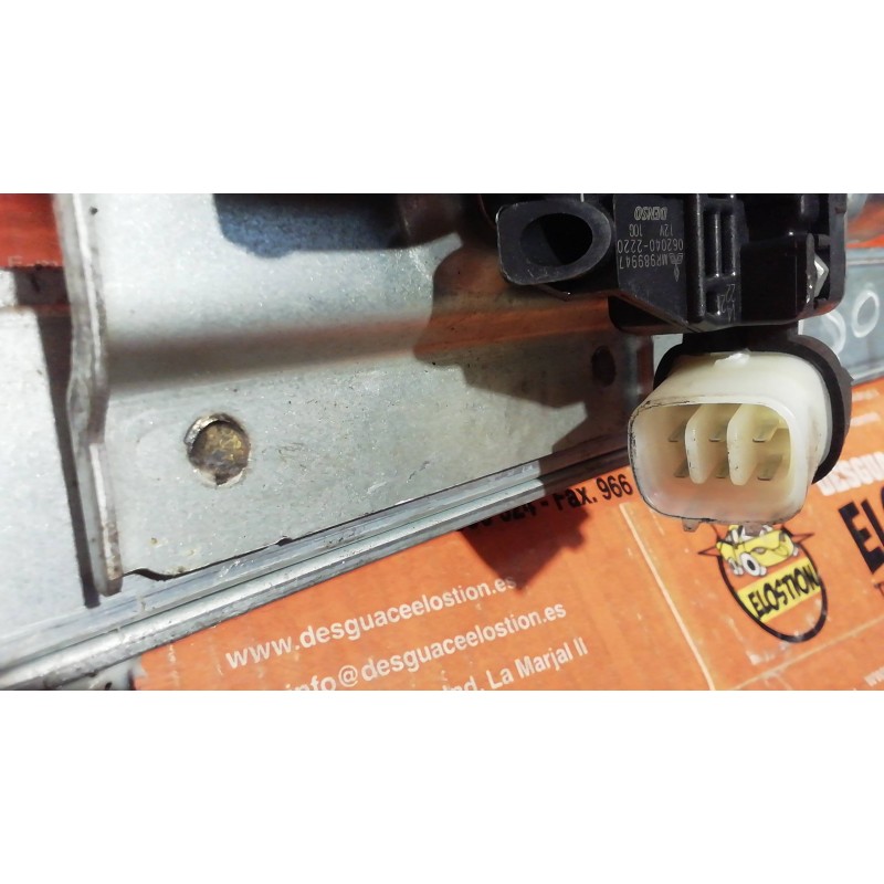Recambio de elevalunas delantero derecho para mitsubishi montero (v60/v70) 3.2 di-d avance (5-ptas.) referencia OEM IAM MR989947