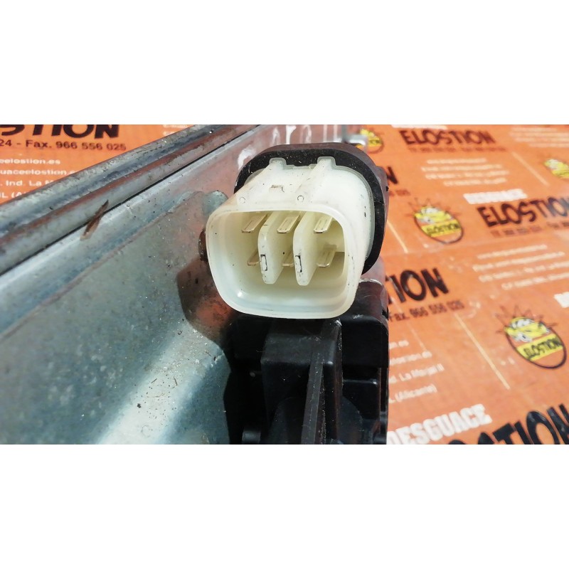 Recambio de elevalunas trasero izquierdo para mitsubishi montero (v60/v70) 3.2 di-d avance (5-ptas.) referencia OEM IAM MR989948