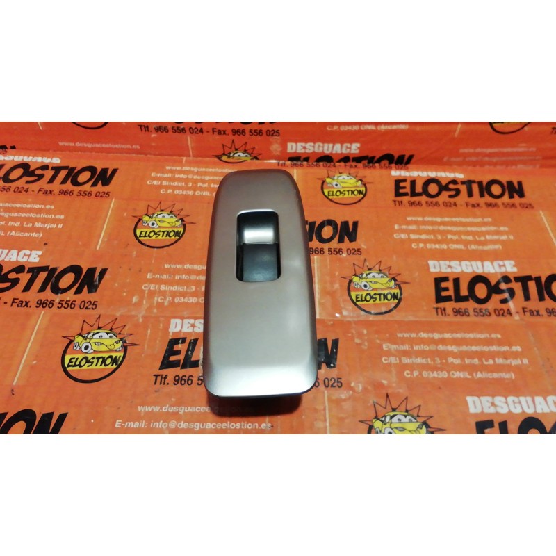 Recambio de mando elevalunas trasero derecho para mitsubishi montero (v60/v70) 3.2 di-d avance (5-ptas.) referencia OEM IAM 8608