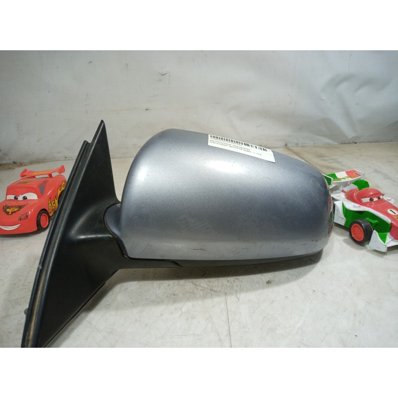 Recambio de retrovisor izquierdo para audi a4 avant (8e) 3.0 tdi quattro referencia OEM IAM 010681 010681 010681