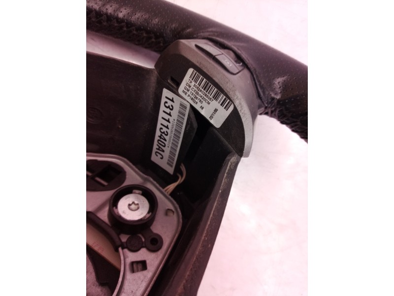 Recambio de volante para opel zafira b cosmo referencia OEM IAM 13111340AC 13111340 13111340