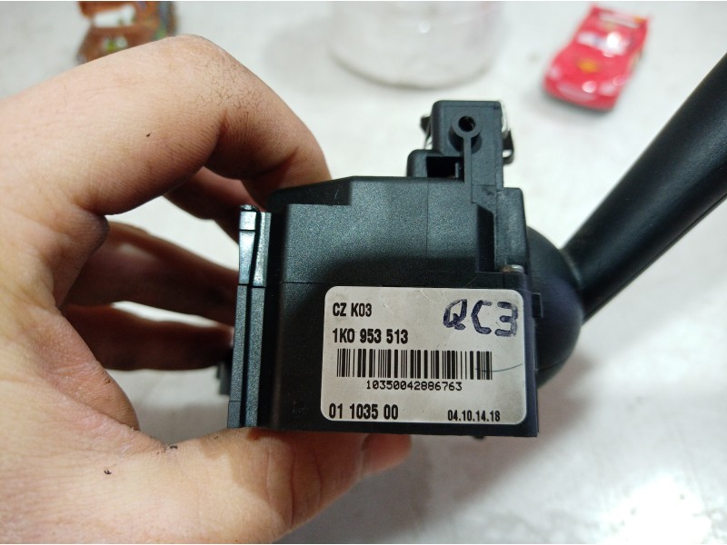 Recambio de mando intermitentes para volkswagen golf v berlina (1k1) referencia OEM IAM 1K0953513 1K0953513 1K0953513