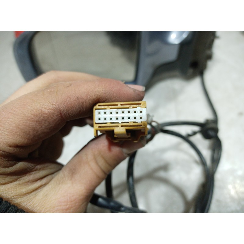 Recambio de retrovisor izquierdo para audi a4 avant (8e) 3.0 tdi quattro referencia OEM IAM 010681 010681 010681