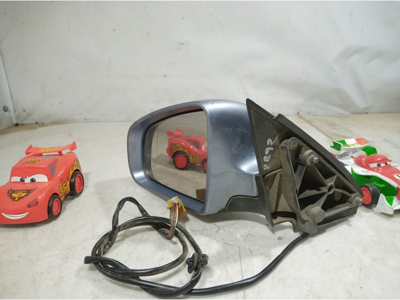 Recambio de retrovisor izquierdo para audi a4 avant (8e) 3.0 tdi quattro referencia OEM IAM 010681 010681 010681