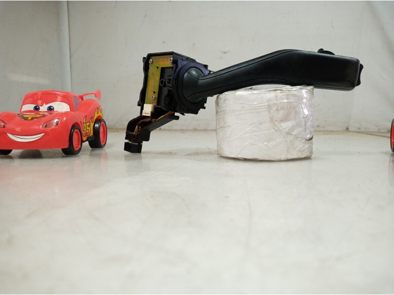 Recambio de mando intermitentes para volkswagen golf v berlina (1k1) referencia OEM IAM 1K0953513 1K0953513 1K0953513