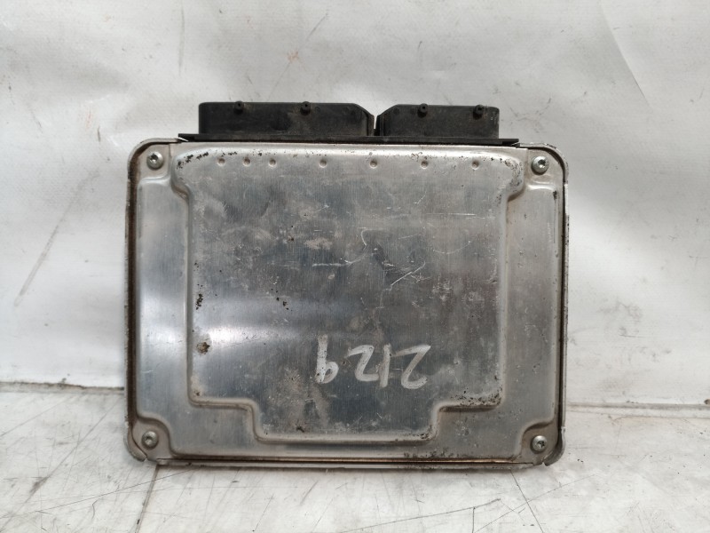 Recambio de centralita motor uce para chrysler voyager (es) 2.5 s referencia OEM IAM 0281011320 038906012HP 0281011320