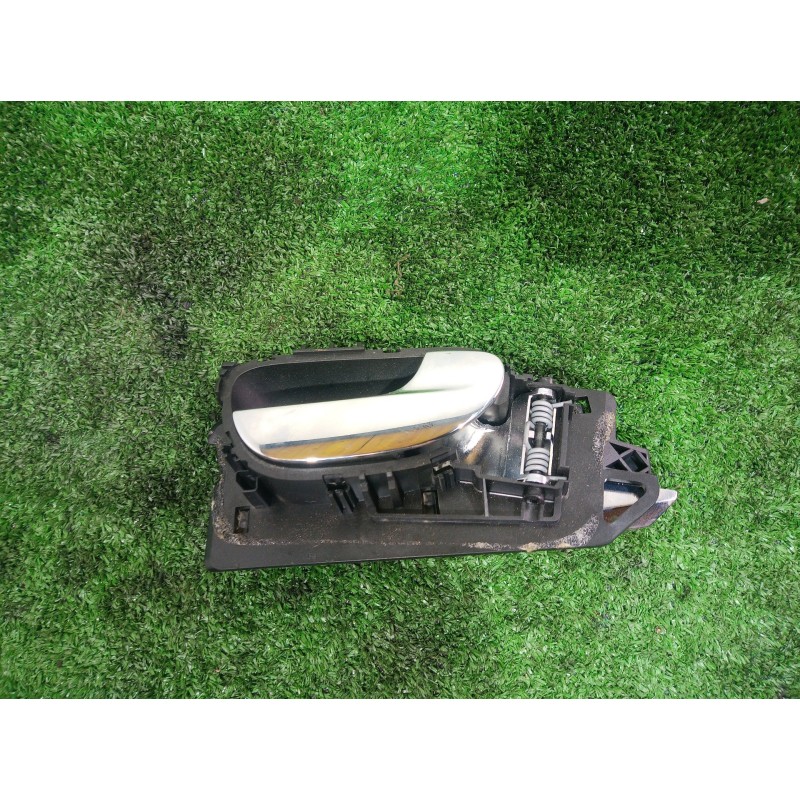 Recambio de maneta interior delantera derecha para peugeot 307 berlina (s2) xr referencia OEM IAM 9643604477 9643604477 96436044