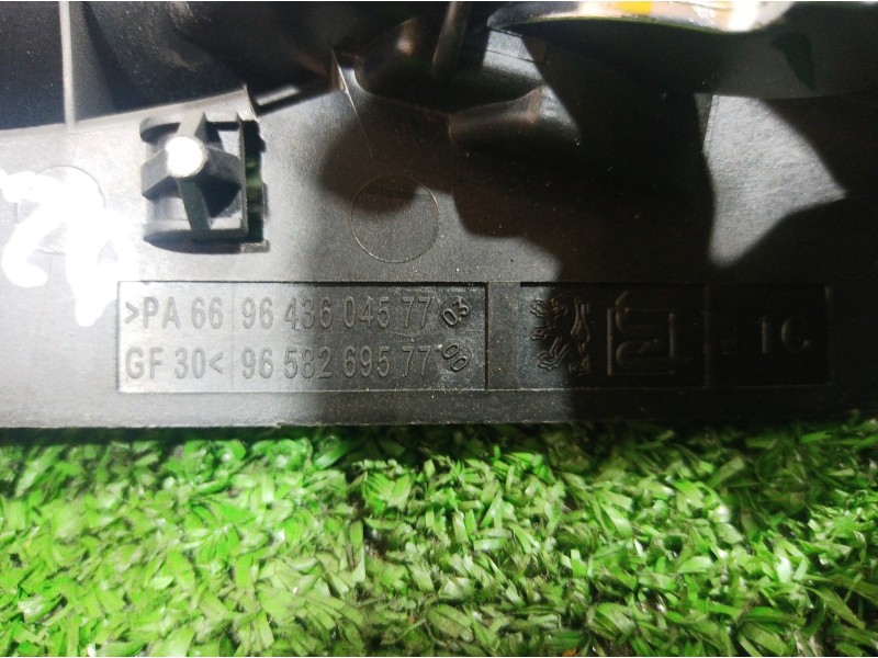 Recambio de maneta interior delantera izquierda para peugeot 307 berlina (s2) xr referencia OEM IAM 9643604577 9643604577 964360