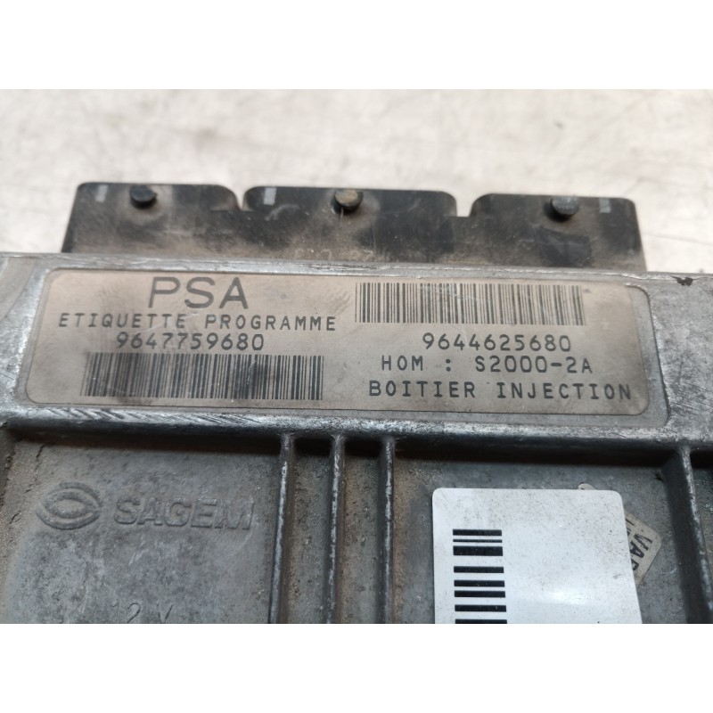 Recambio de centralita motor uce para peugeot 206 berlina 1.4 referencia OEM IAM 9644625680 3088101266 21584168 2