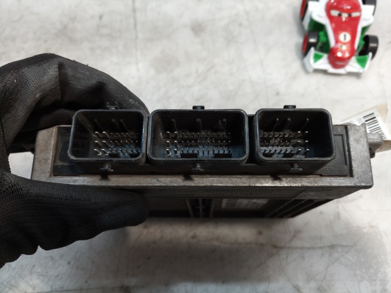 Recambio de centralita motor uce para peugeot 206 berlina 1.4 referencia OEM IAM 9644625680 3088101266 21584168 2