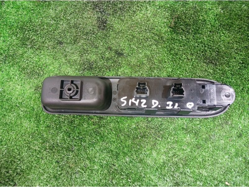 Recambio de mando elevalunas delantero izquierdo para peugeot 307 berlina (s2) xr referencia OEM IAM 96531124XT 96531124XT 96531