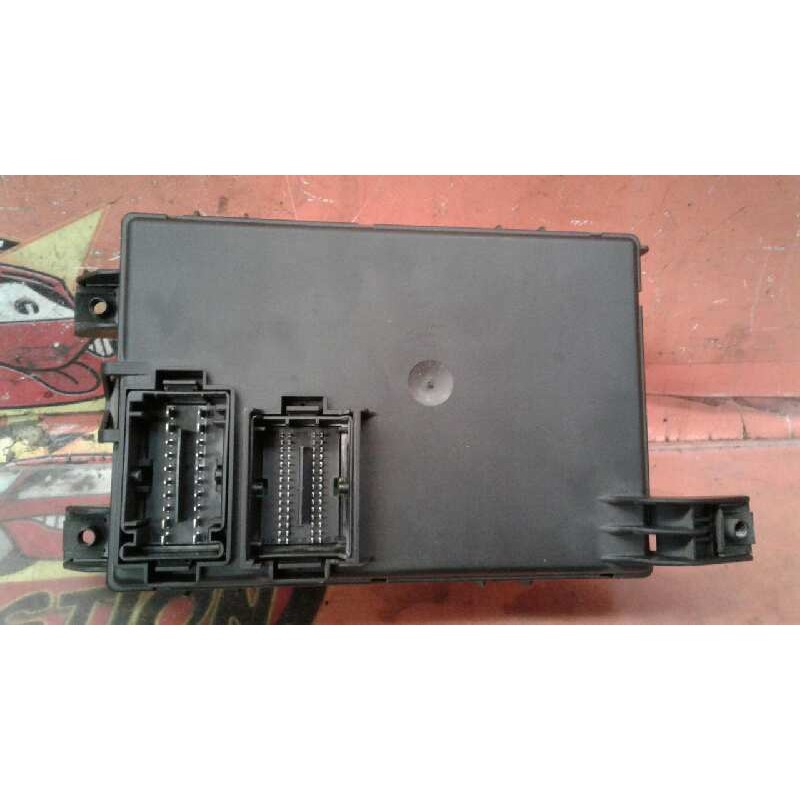 Recambio de caja reles / fusibles para opel corsa d ´´111 years´´ referencia OEM IAM 13142241 000292540 28084929