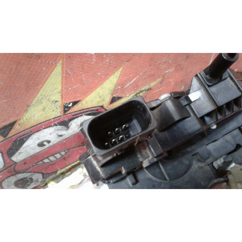 Recambio de cerradura puerta trasera derecha para opel corsa d ´´111 years´´ referencia OEM IAM 13258267 5E5275400 13258267