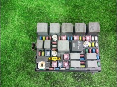Recambio de caja reles / fusibles para kia carens 2.0 turbodiesel cat referencia OEM IAM   