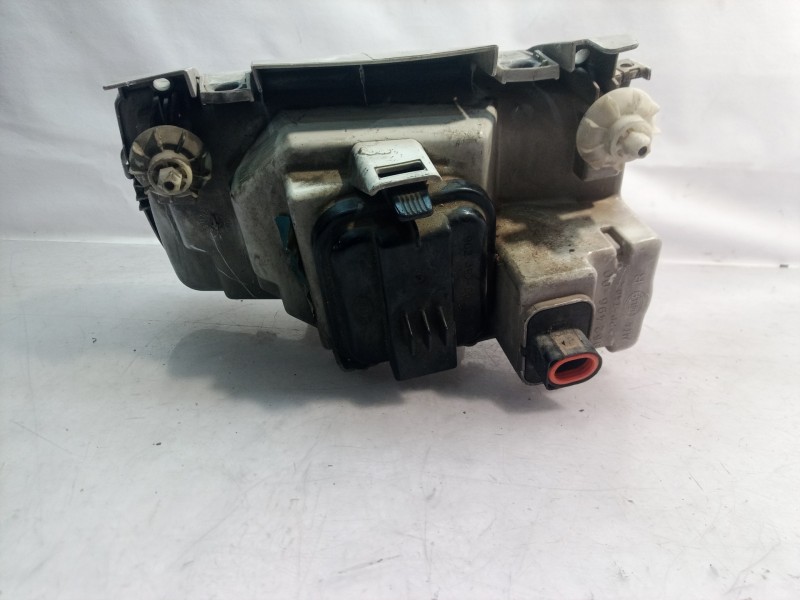 Recambio de faro derecho para volkswagen polo berlina (6n1) básico referencia OEM IAM 6N1941016A   Recambio de faro derecho para volkswagen polo berlina (6n1) básico referencia OEM IAM 6N1941016A