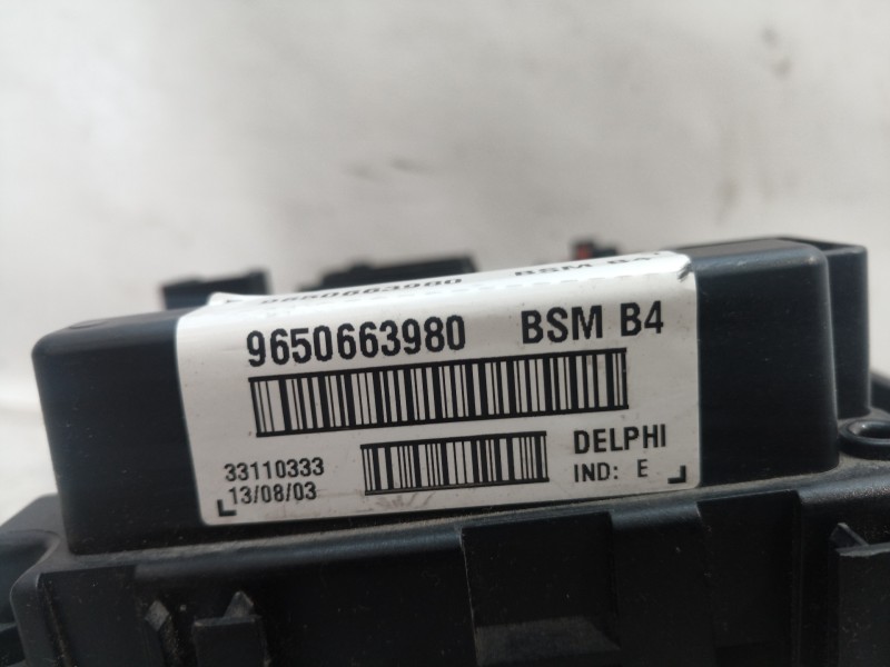 Recambio de caja reles / fusibles para peugeot 307 cc (s1) 2.0 referencia OEM IAM 9650663980 9650663980 9650663980