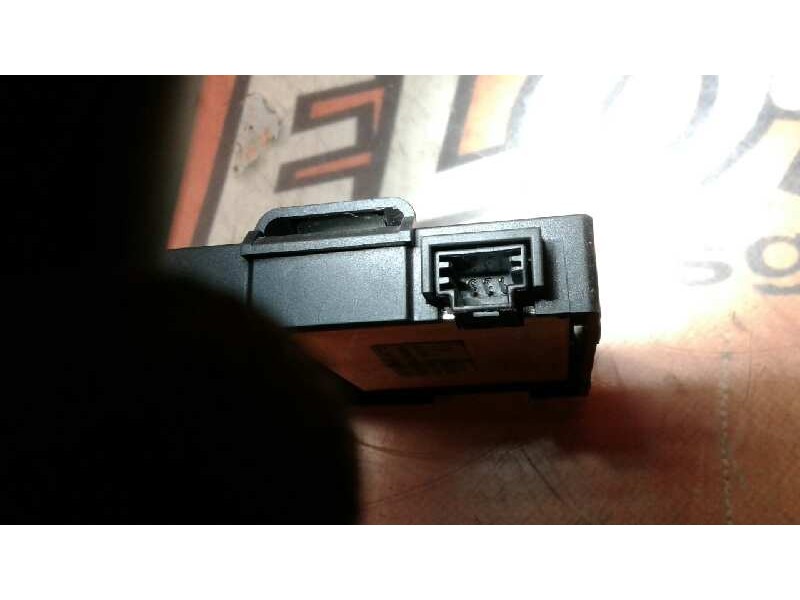 Recambio de antena para mercedes-benz clase a (w169) a 180 cdi (169.007) referencia OEM IAM A1698200475  