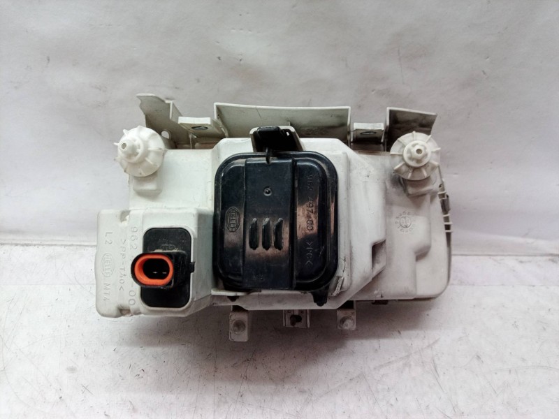 Recambio de faro izquierdo para volkswagen polo berlina (6n1) básico referencia OEM IAM 6N1941015A   Recambio de faro izquierdo para volkswagen polo berlina (6n1) básico referencia OEM IAM 6N1941015A
