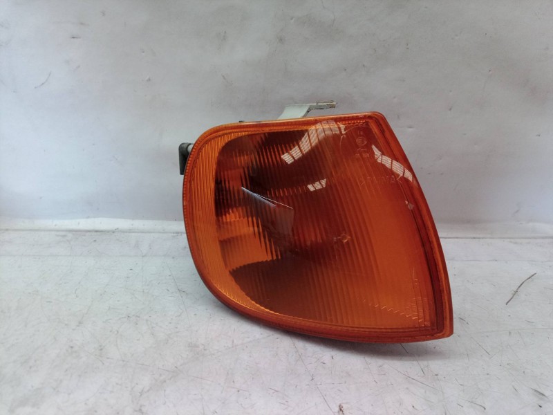 Recambio de piloto delantero derecho para volkswagen polo berlina (6n1) básico referencia OEM IAM 3A0949101B   Recambio de piloto delantero derecho para volkswagen polo berlina (6n1) básico referencia OEM IAM 3A0949101B