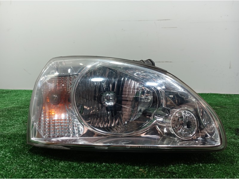 Recambio de faro derecho para kia carens 2.0 turbodiesel cat referencia OEM IAM   
