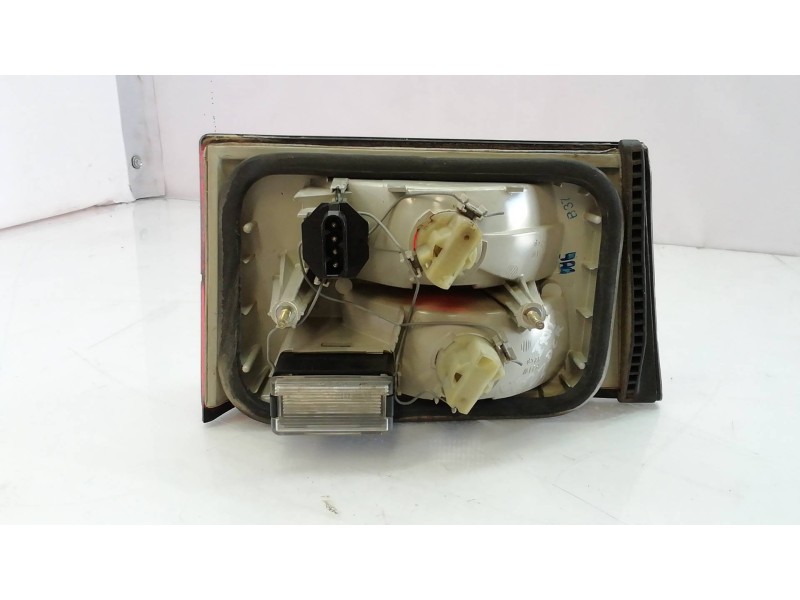 Recambio de piloto trasero derecho interior para bmw serie 5 berlina (e34) 525tds referencia OEM IAM   