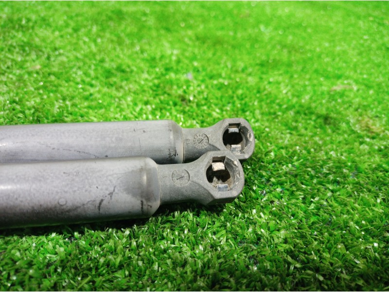 Recambio de amortiguador trasero para peugeot 307 berlina (s2) xr referencia OEM IAM 9637711880 9637711880 9637711880