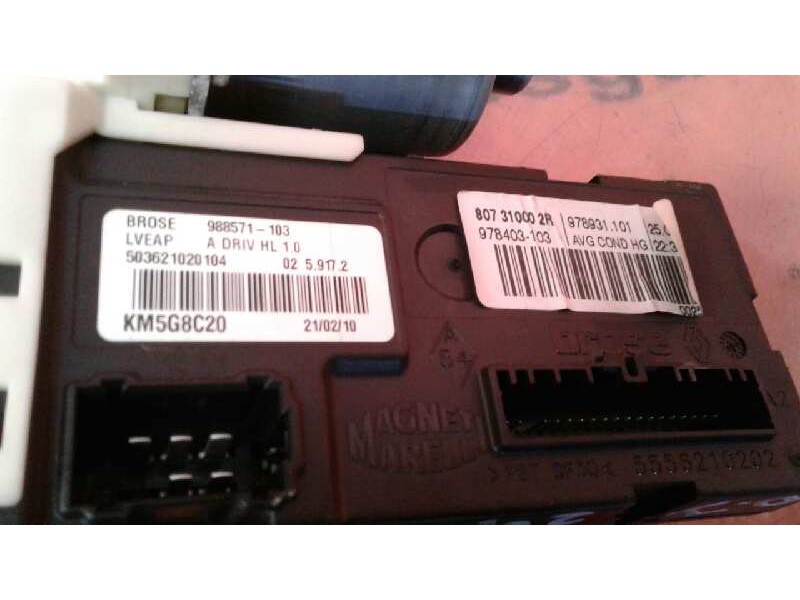 Recambio de elevalunas delantero izquierdo para renault laguna iii initiale referencia OEM IAM 807010002R  
