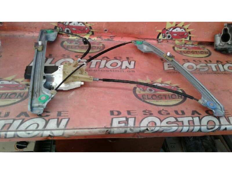 Recambio de elevalunas delantero derecho para renault laguna iii initiale referencia OEM IAM 807000002R  