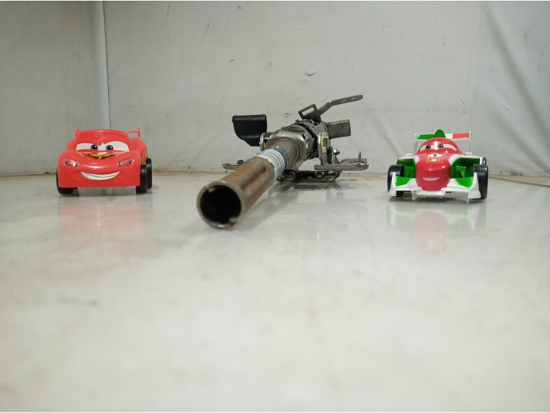 Recambio de columna direccion para peugeot 5008 active referencia OEM IAM 9673027777 9673027777 9673027777