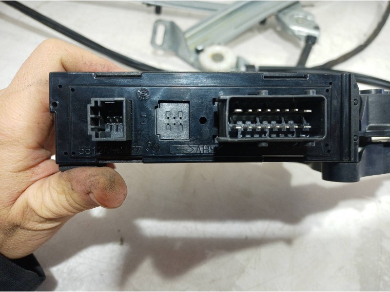 Recambio de elevalunas delantero derecho para peugeot 307 cc (s1) 2.0 referencia OEM IAM 9651734780 9651734780 9651734780