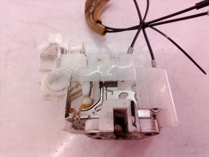 Recambio de cerradura puerta delantera derecha para subaru legacy berl. b13 (bl) 2.0 d limited referencia OEM IAM 61039AG000  