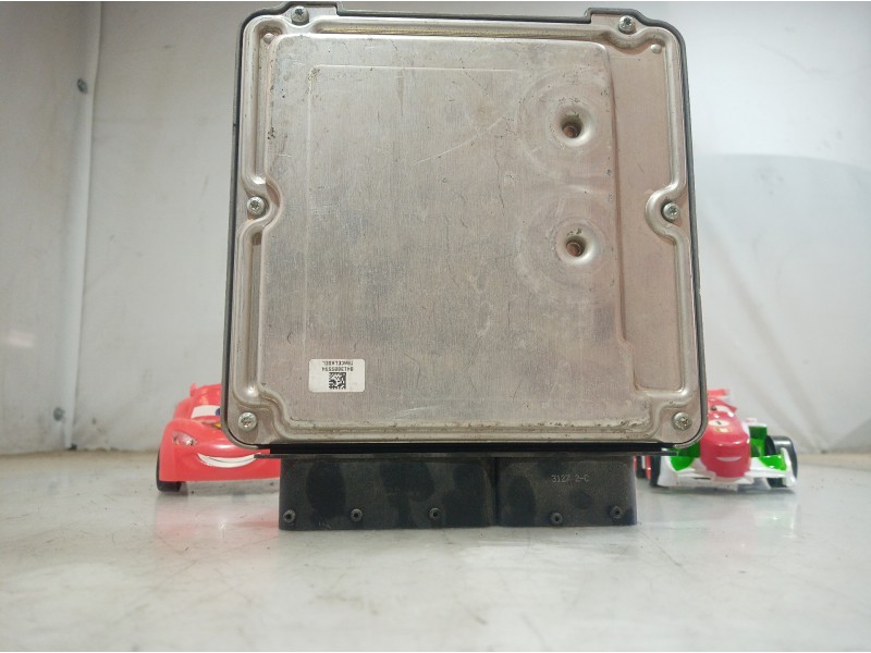 Recambio de centralita motor uce para dodge caliber s referencia OEM IAM 0281013693 0281013693 0281013693