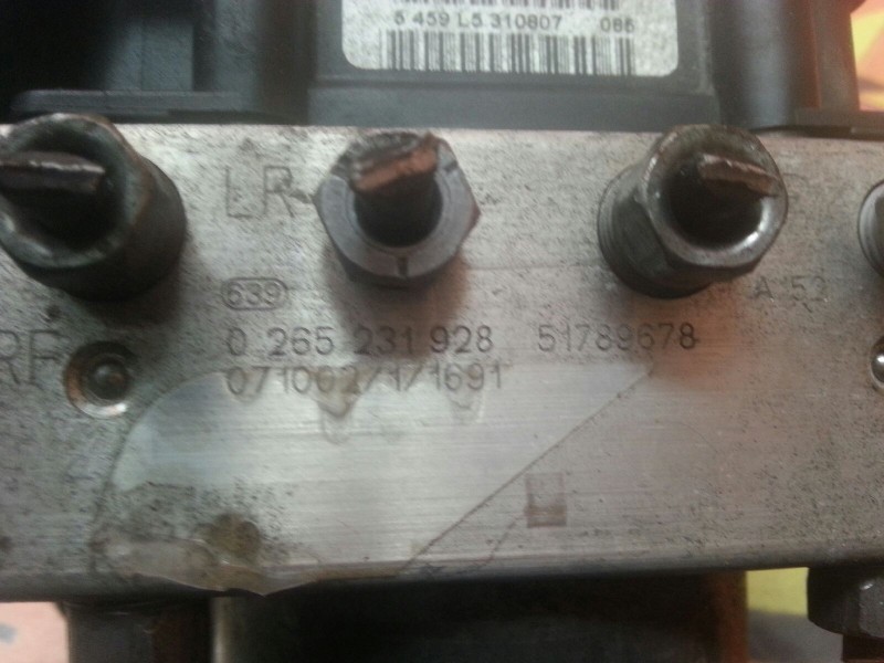 Recambio de abs para fiat bravo (198) 1.9 8v jtd cat referencia OEM IAM 0265231928 0265800623 0265231928 Recambio de abs para fiat bravo (198) 1.9 8v jtd cat referencia OEM IAM 0265231928 0265800623 0265231928