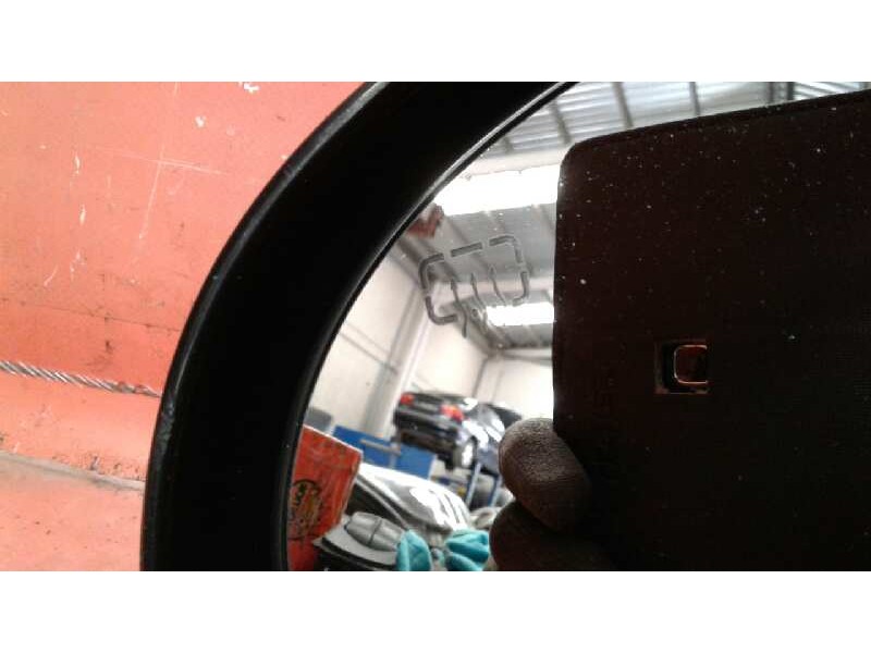Recambio de retrovisor izquierdo para dodge caliber s referencia OEM IAM   