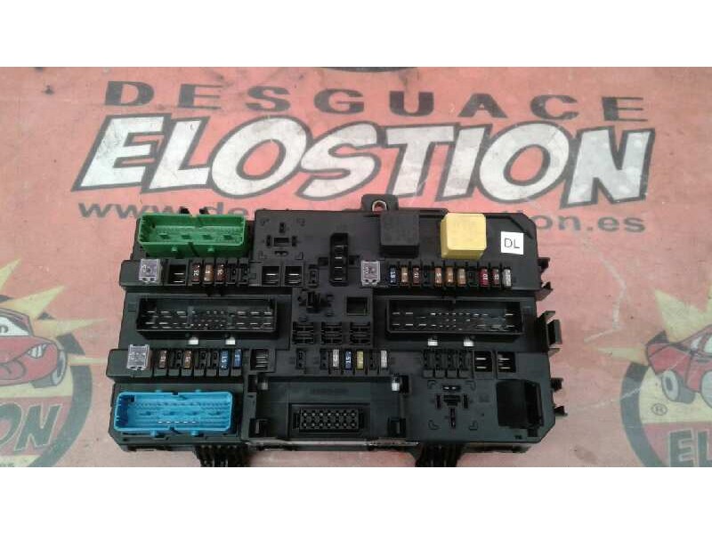 Recambio de caja reles / fusibles para opel astra h berlina sport referencia OEM IAM 13180775 13180775 13180775